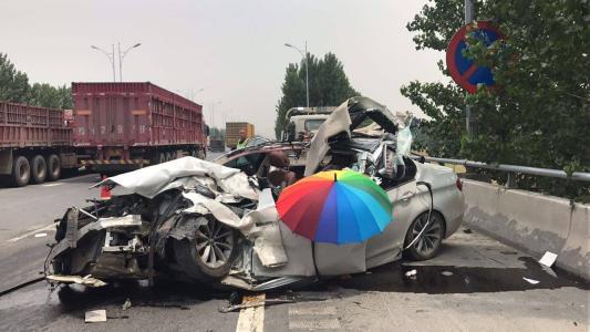 為什么說打死都不建議買SUV？SUV和轎車的差距，跑了長(zhǎng)途你就懂了